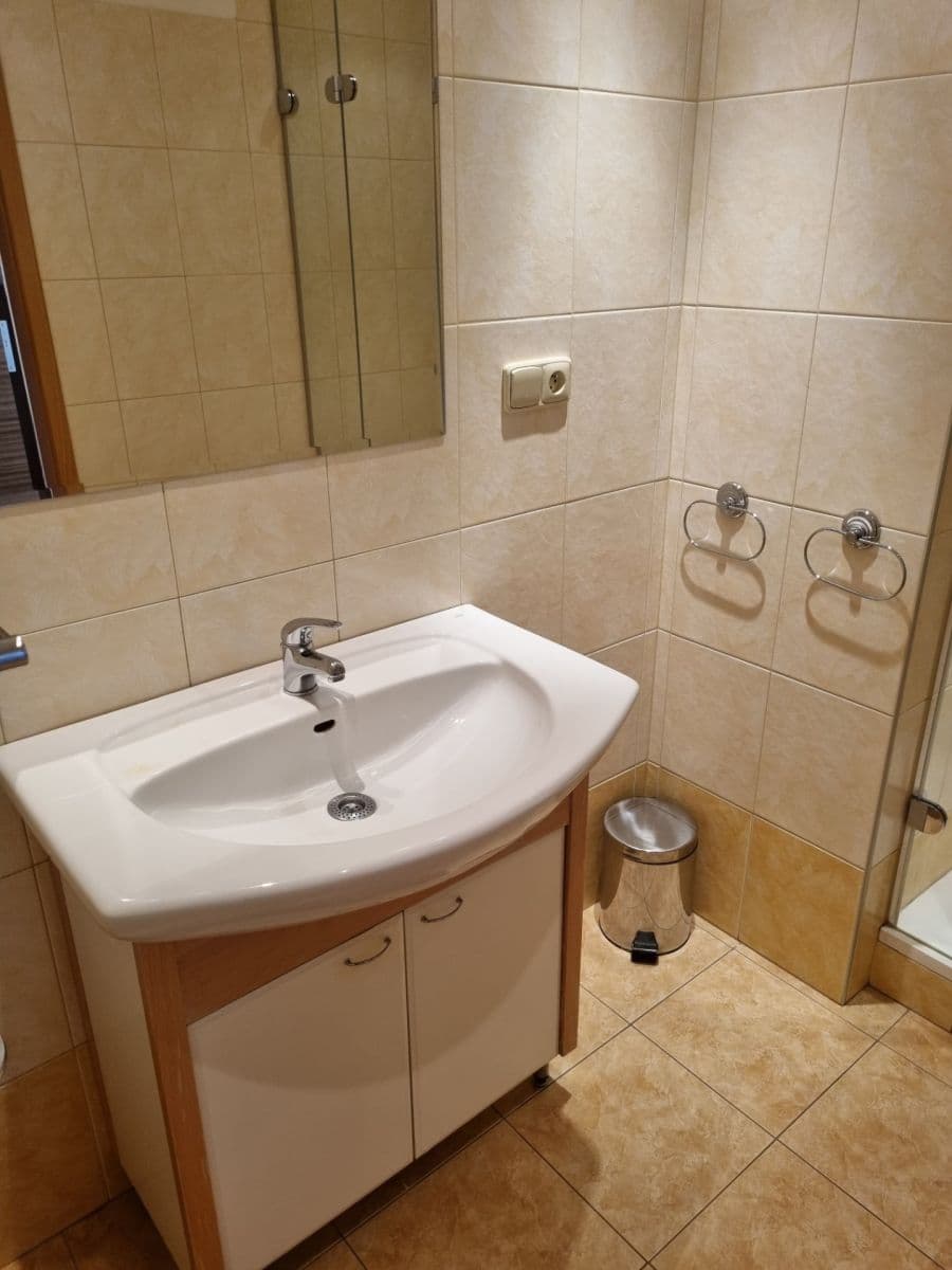 Predaj bytu 3-izbový 62 m², Papírníkova, Praha, Praha Predaj bytu 3-izbový 62 m², Papírníkova, Praha, Praha