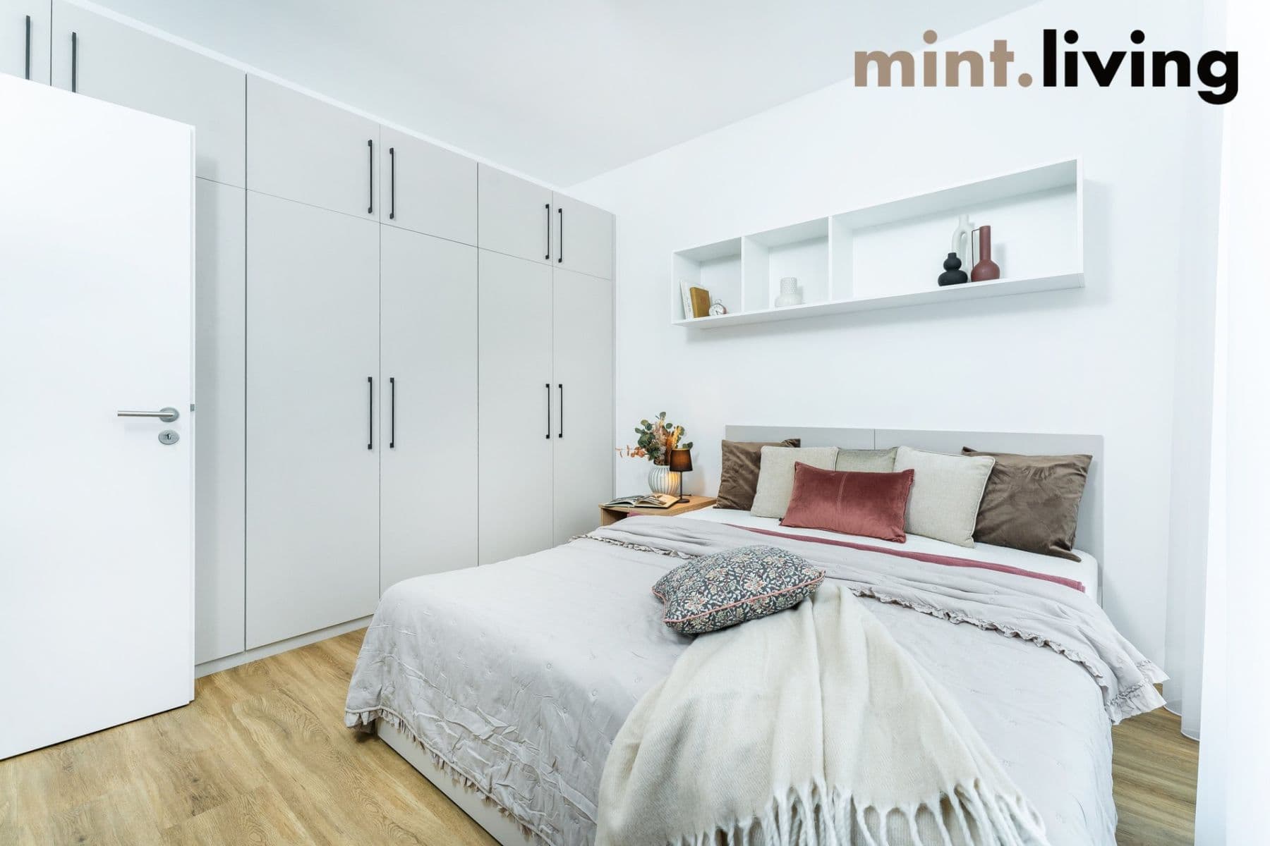 Prenájom bytu 3-izbový 75 m², Odkolkova, Praha, Praha Prenájom bytu 3-izbový 75 m², Odkolkova, Praha, Praha