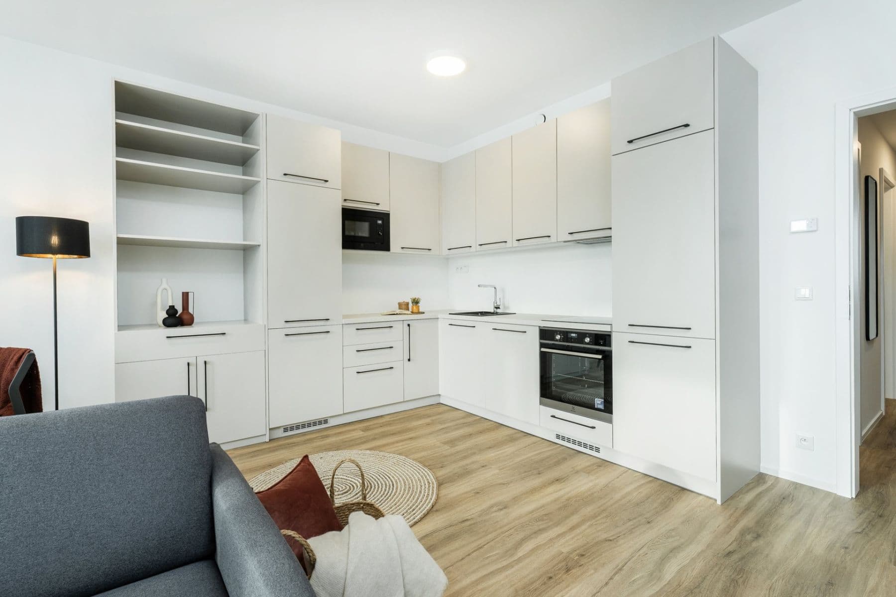 Prenájom bytu 3-izbový 75 m², Odkolkova, Praha, Praha Prenájom bytu 3-izbový 75 m², Odkolkova, Praha, Praha