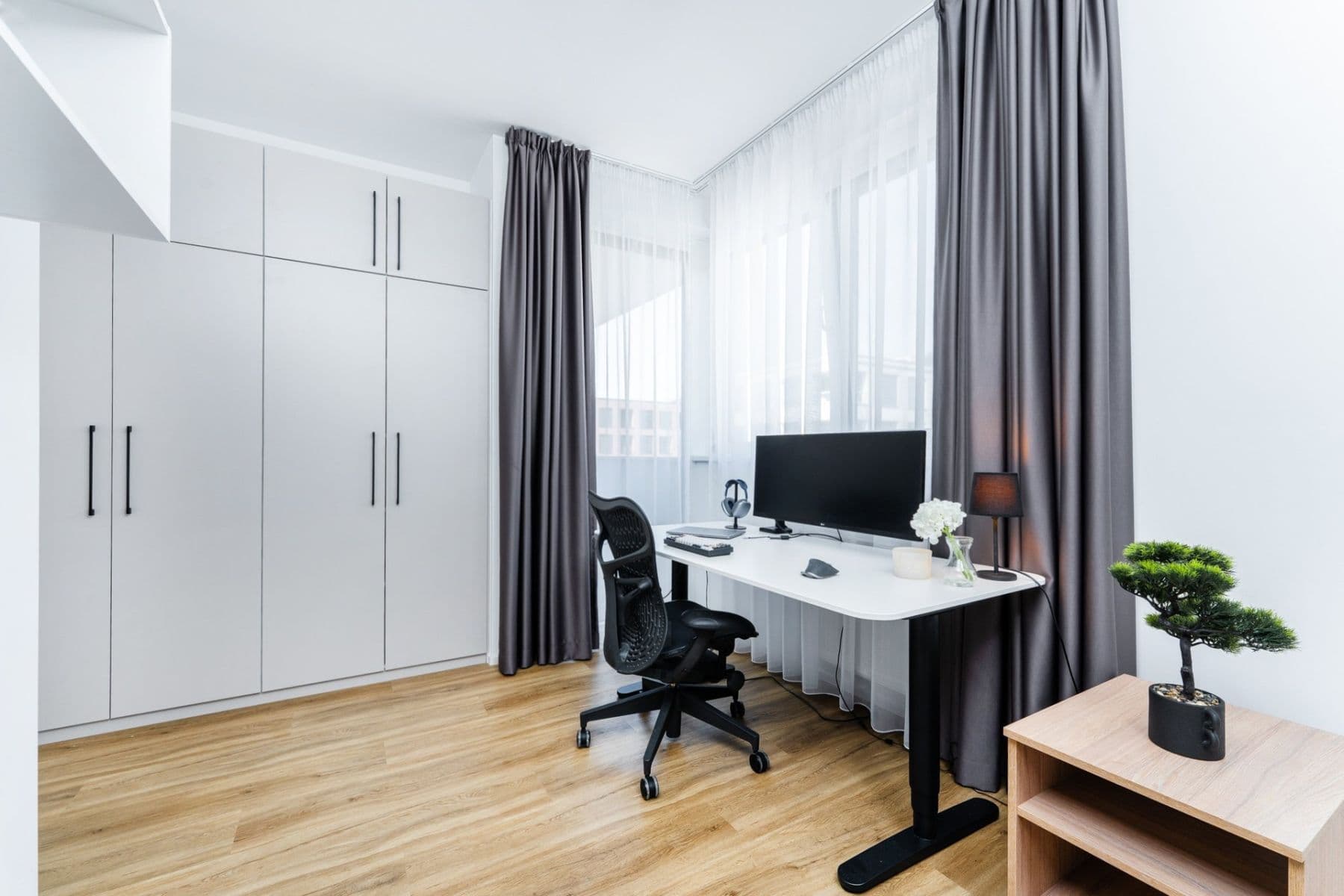 Prenájom bytu 3-izbový 75 m², Odkolkova, Praha, Praha Prenájom bytu 3-izbový 75 m², Odkolkova, Praha, Praha