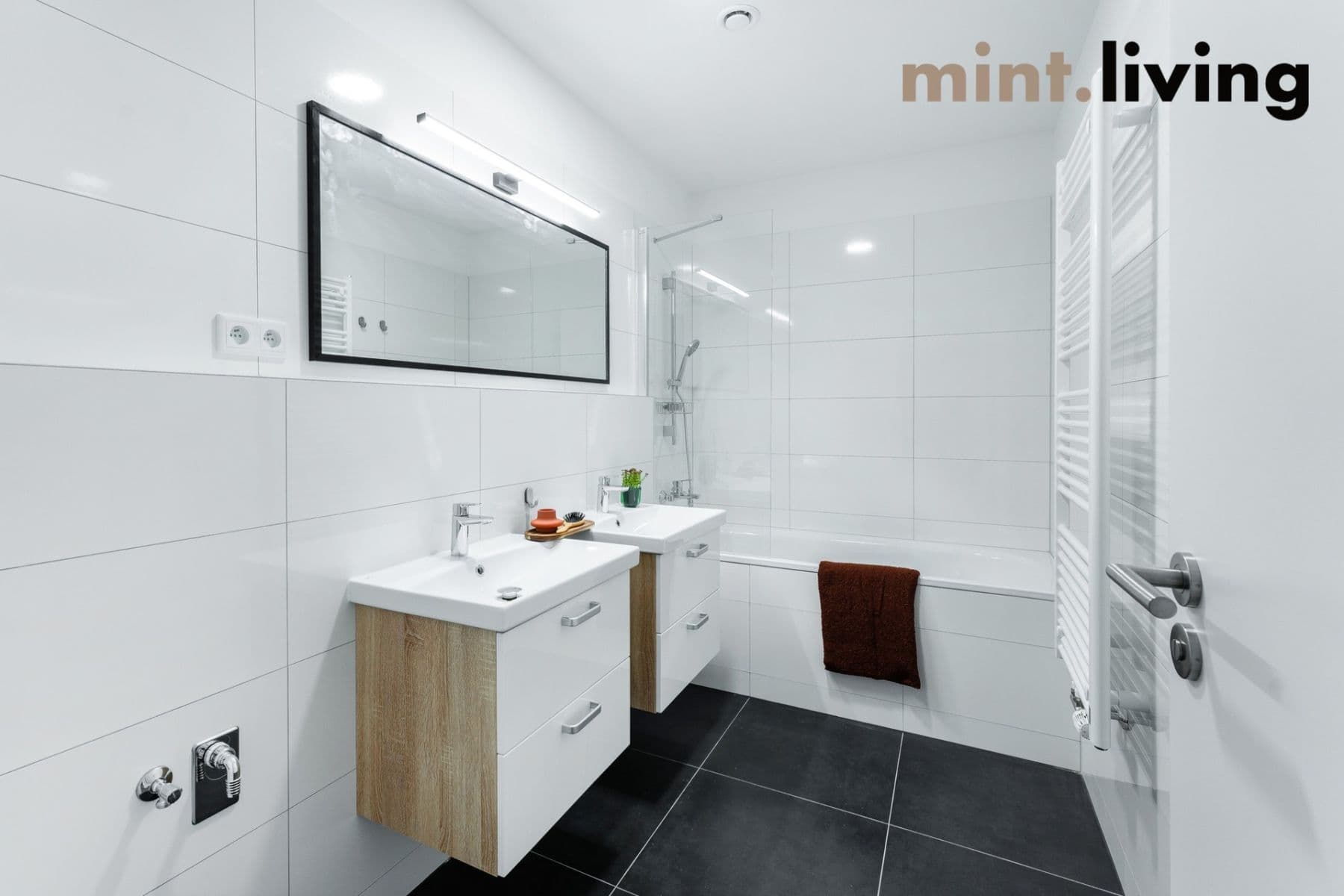 Prenájom bytu 3-izbový 75 m², Odkolkova, Praha, Praha Prenájom bytu 3-izbový 75 m², Odkolkova, Praha, Praha