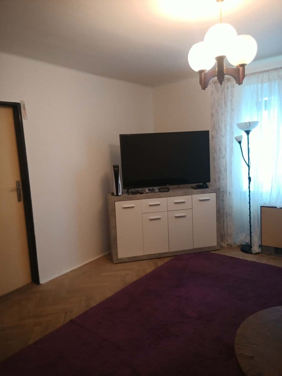 Predaj bytu 2-izbový 55 m², Na Kloboučku, Brandýs nad Labem-Stará Boleslav, Středočeský kraj Predaj bytu 2-izbový 55 m², Na Kloboučku, Brandýs nad Labem-Stará Boleslav, Středočeský kraj