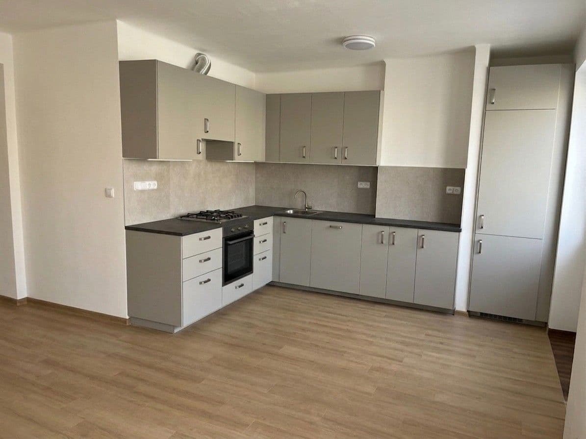 Predaj bytu 2-izbový 65 m², V Olšinách, Praha, Praha Predaj bytu 2-izbový 65 m², V Olšinách, Praha, Praha