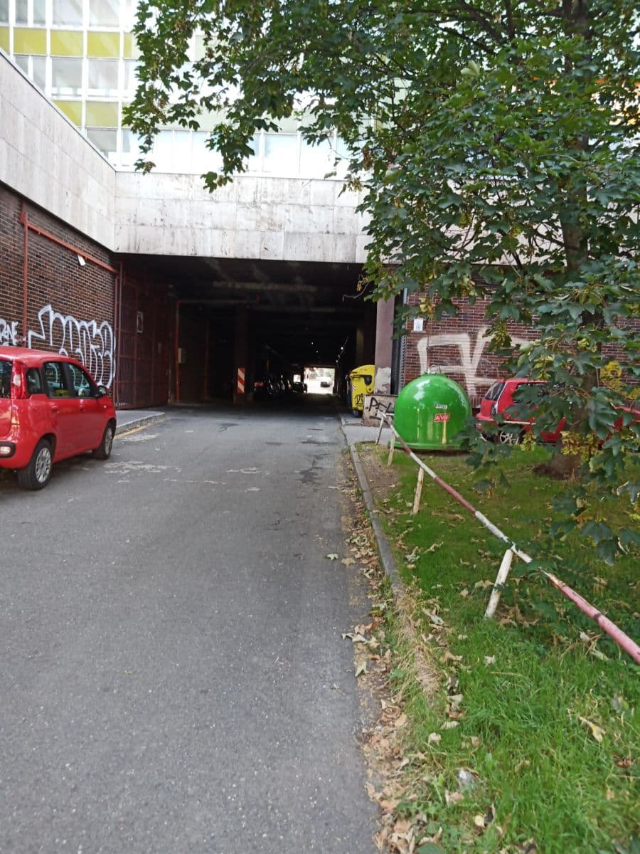 Prenájom garáže 11 m², Vršovická, Praha, Praha Prenájom garáže 11 m², Vršovická, Praha, Praha