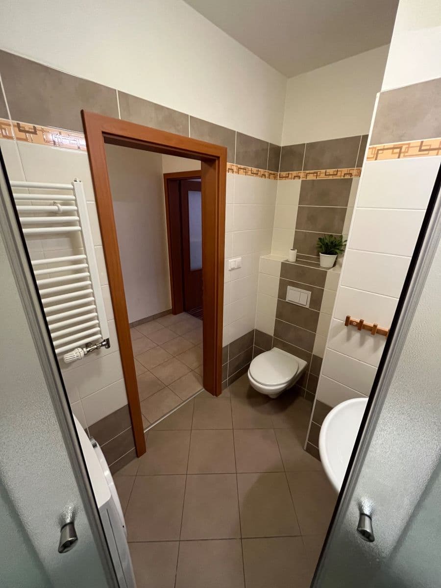 Prenájom bytu 1-izbový 33 m², Davidovičova, Praha, Praha Prenájom bytu 1-izbový 33 m², Davidovičova, Praha, Praha