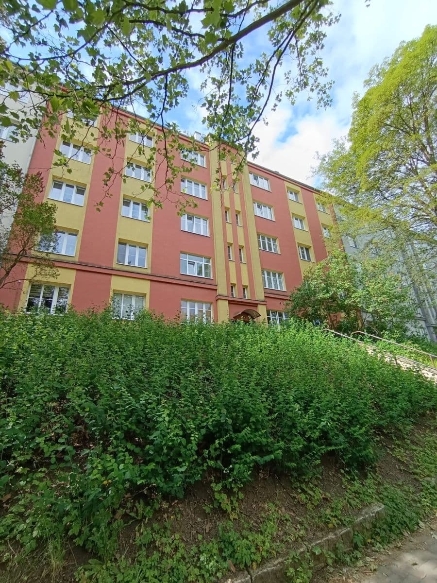 Prenájom bytu 2-izbový 81 m², Palachova, Ústí nad Labem, Ústecký kraj Prenájom bytu 2-izbový 81 m², Palachova, Ústí nad Labem, Ústecký kraj