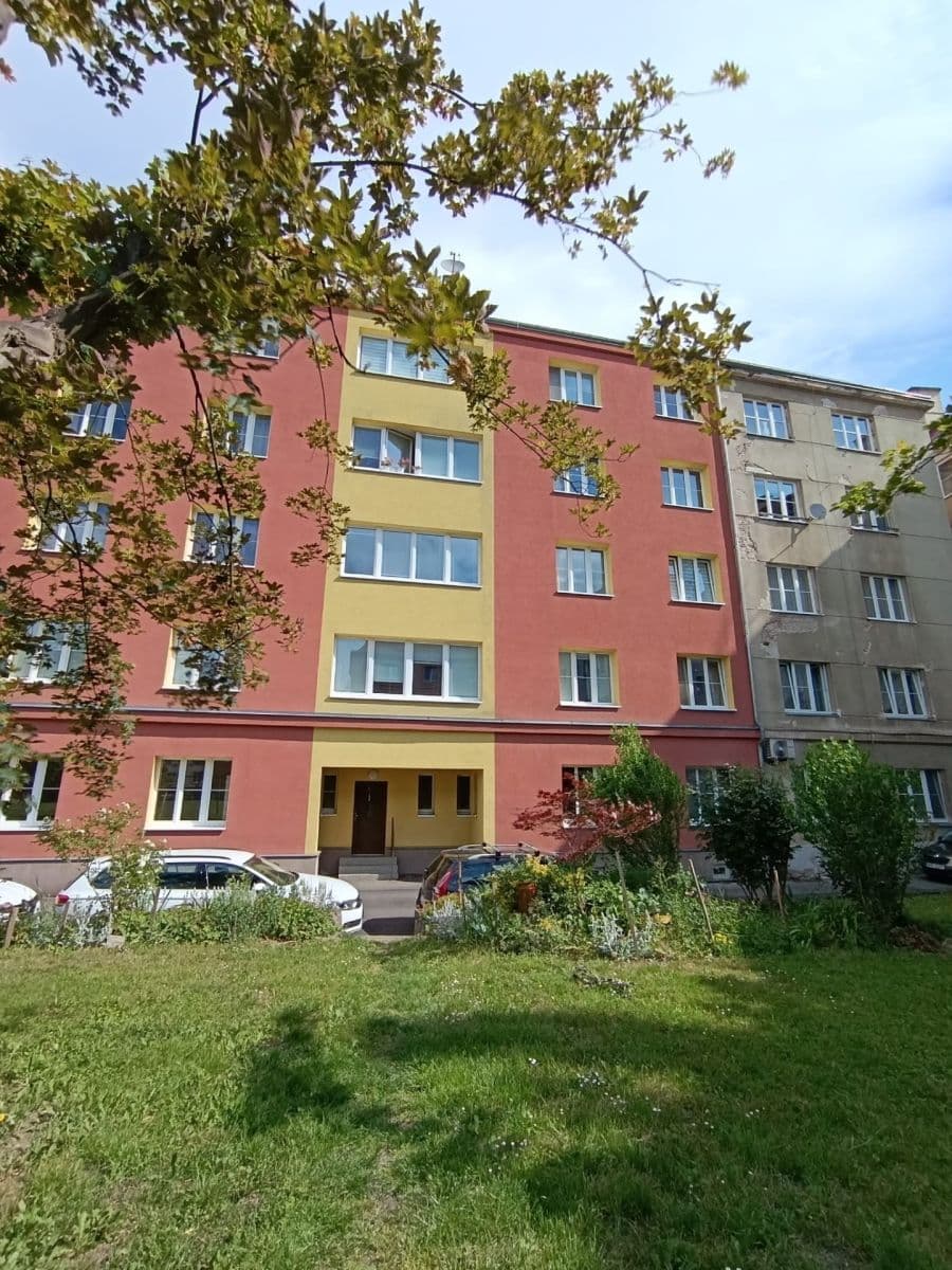 Prenájom bytu 2-izbový 81 m², Palachova, Ústí nad Labem, Ústecký kraj Prenájom bytu 2-izbový 81 m², Palachova, Ústí nad Labem, Ústecký kraj