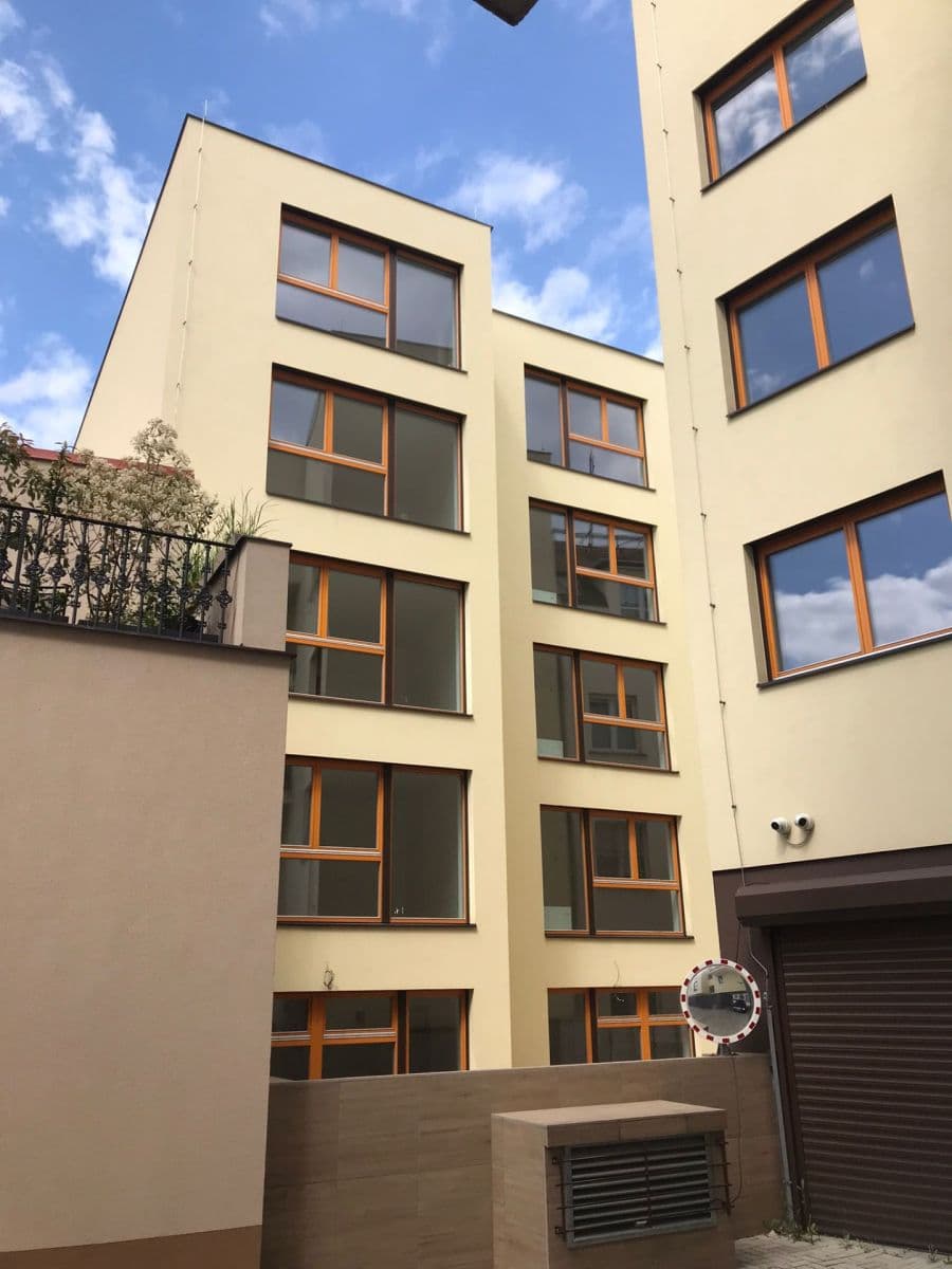 Predaj bytu 2-izbový 61 m², Na Neklance, Praha, Praha Predaj bytu 2-izbový 61 m², Na Neklance, Praha, Praha