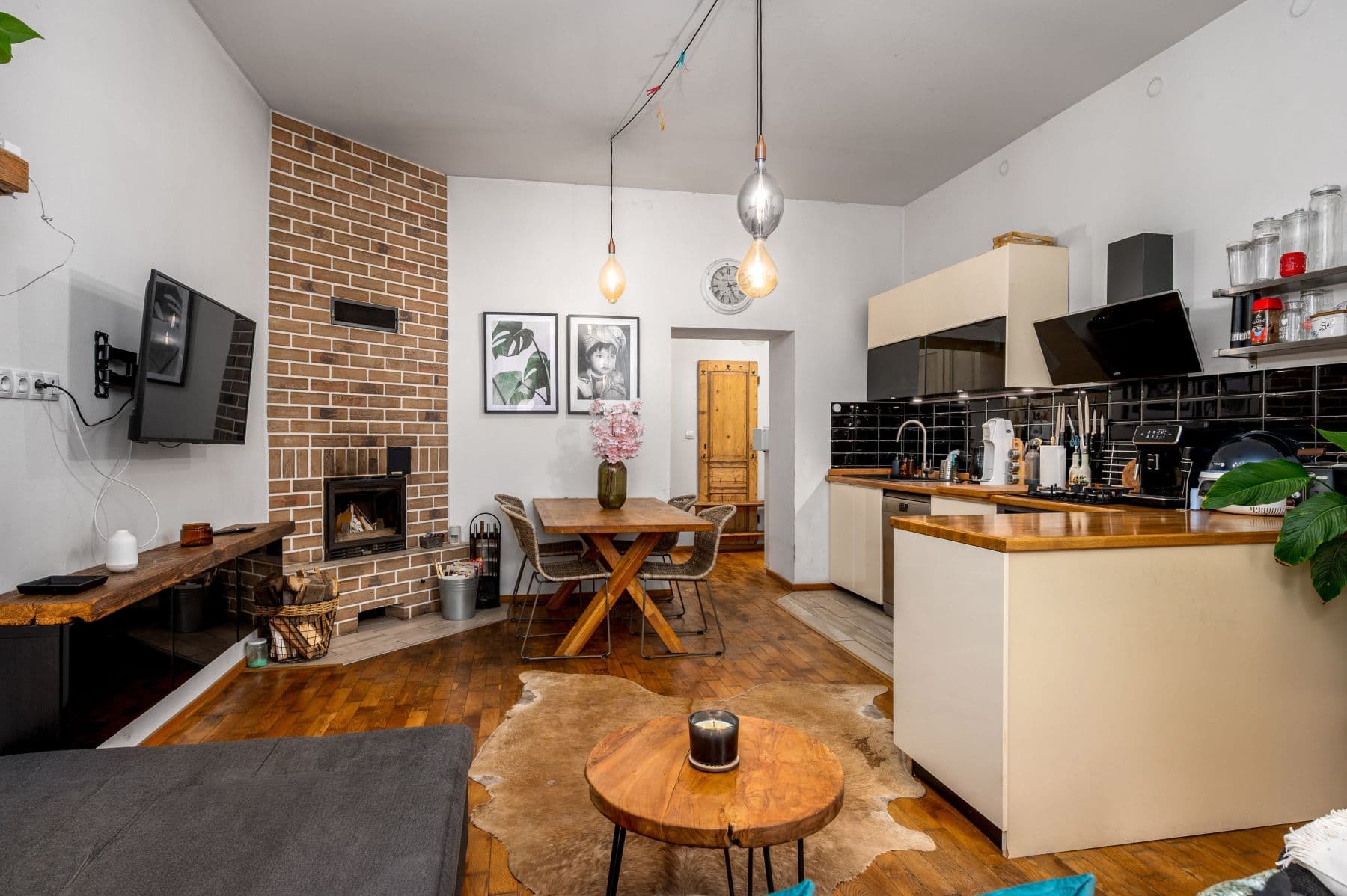 Prenájom bytu 55 m², Na Maninách, Praha, Praha Prenájom bytu 55 m², Na Maninách, Praha, Praha