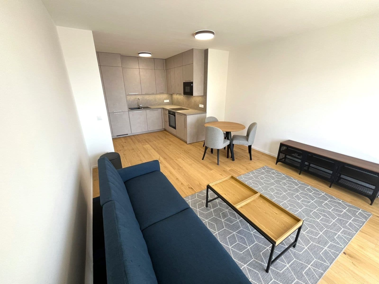Prenájom bytu 2-izbový 48 m², Bratislavská, Brno, Jihomoravský kraj Prenájom bytu 2-izbový 48 m², Bratislavská, Brno, Jihomoravský kraj