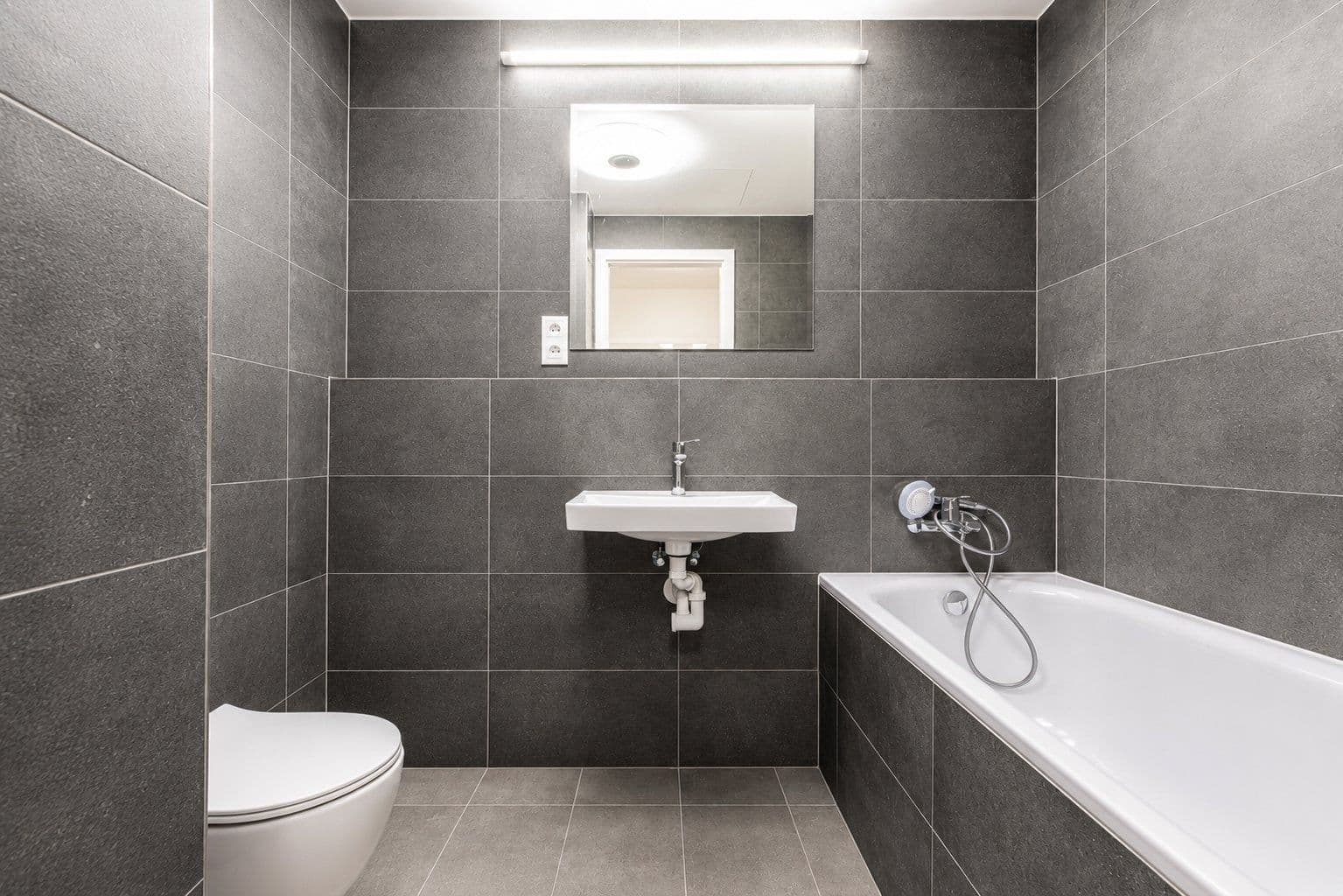 Prenájom bytu 2-izbový 56 m², U plynárny, Praha, Praha Prenájom bytu 2-izbový 56 m², U plynárny, Praha, Praha