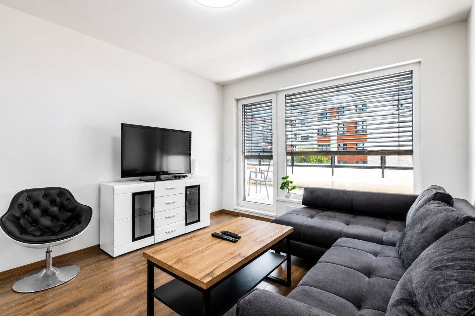 Prenájom bytu 2-izbový 56 m², U plynárny, Praha, Praha Prenájom bytu 2-izbový 56 m², U plynárny, Praha, Praha