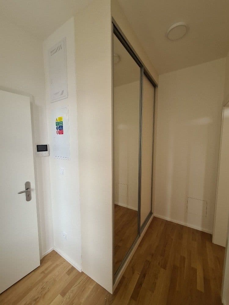 Prenájom bytu 2-izbový 46 m², Tusarova, Praha, Praha Prenájom bytu 2-izbový 46 m², Tusarova, Praha, Praha