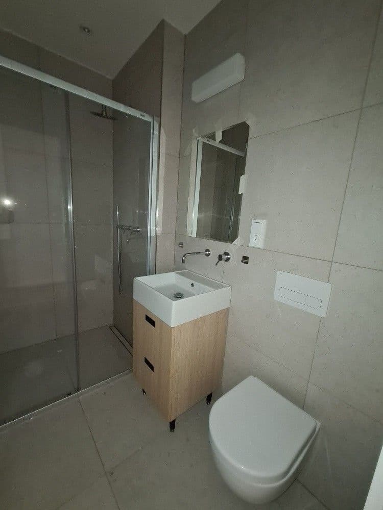 Prenájom bytu 2-izbový 46 m², Tusarova, Praha, Praha Prenájom bytu 2-izbový 46 m², Tusarova, Praha, Praha