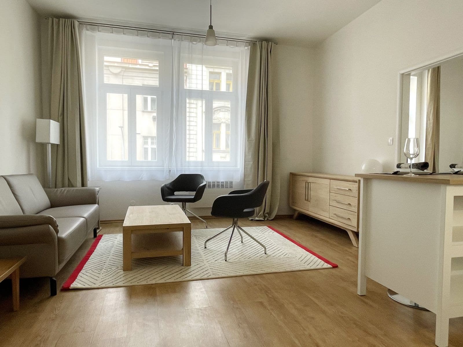 Prenájom bytu 43 m², Sarajevská, Praha, Praha Prenájom bytu 43 m², Sarajevská, Praha, Praha