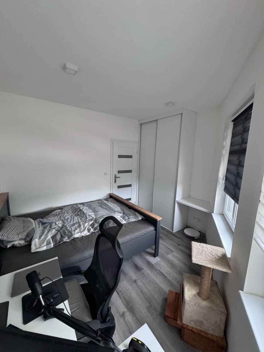 Prenájom bytu 2-izbový 40 m², V Pastvinách, Liberec, Liberecký kraj Prenájom bytu 2-izbový 40 m², V Pastvinách, Liberec, Liberecký kraj