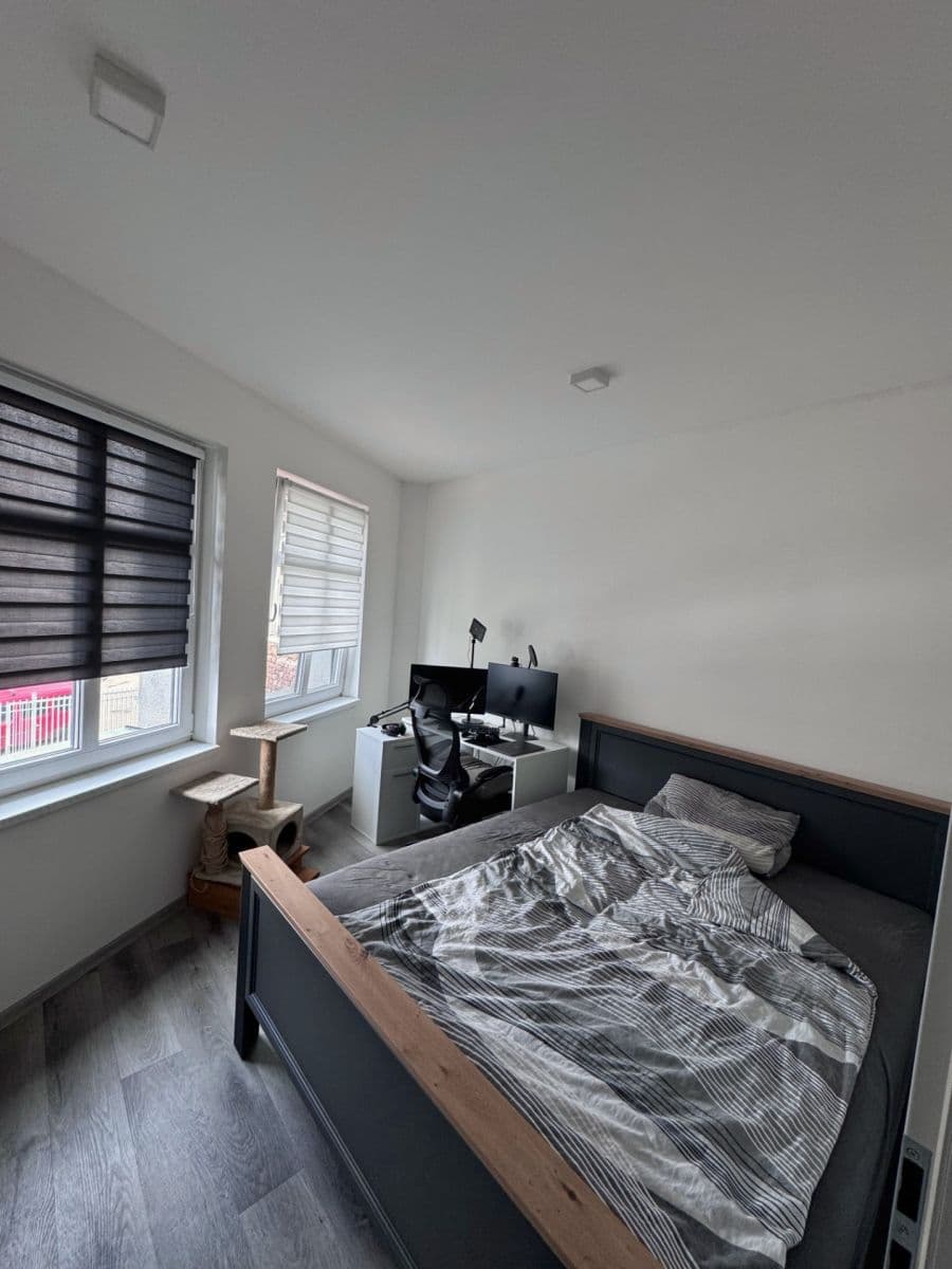Prenájom bytu 2-izbový 40 m², V Pastvinách, Liberec, Liberecký kraj Prenájom bytu 2-izbový 40 m², V Pastvinách, Liberec, Liberecký kraj
