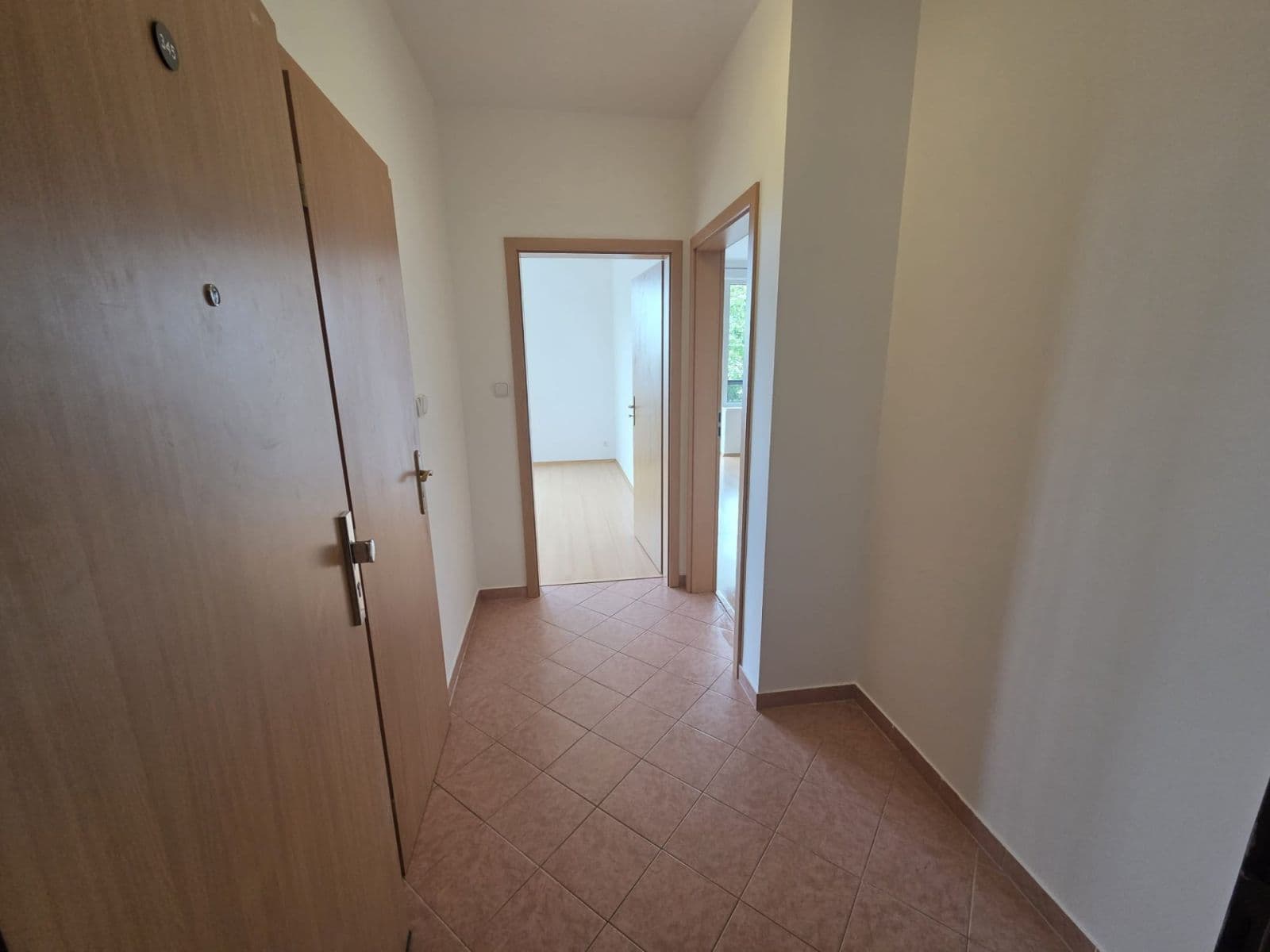 Prenájom bytu 2-izbový 45 m², Werichova, Praha, Praha Prenájom bytu 2-izbový 45 m², Werichova, Praha, Praha