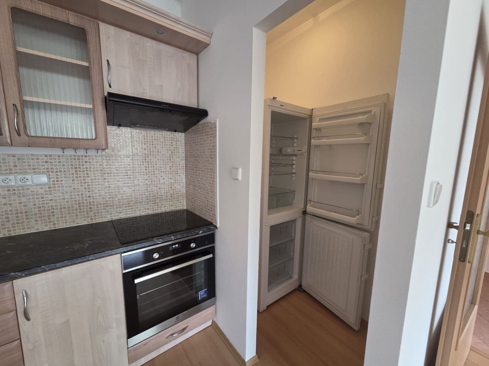 Prenájom bytu 2-izbový 45 m², Werichova, Praha, Praha Prenájom bytu 2-izbový 45 m², Werichova, Praha, Praha