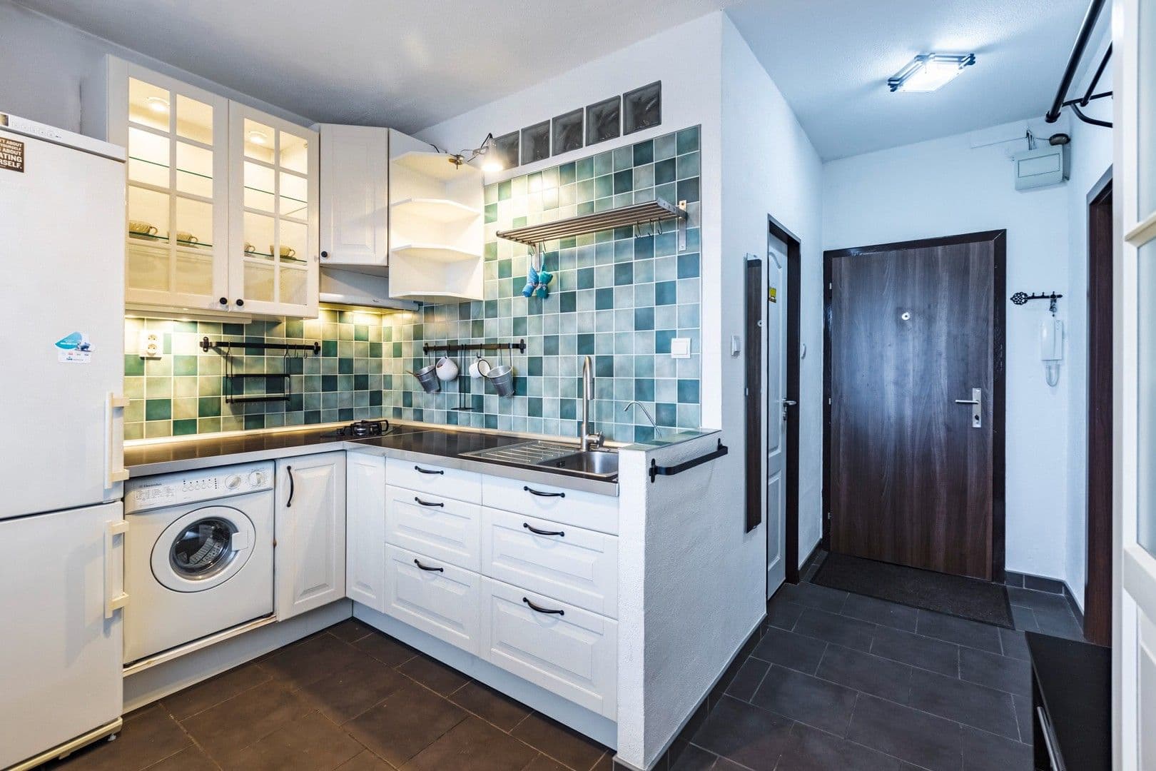 Prenájom bytu 1-izbový 35 m², Dobratická, Praha, Praha Prenájom bytu 1-izbový 35 m², Dobratická, Praha, Praha