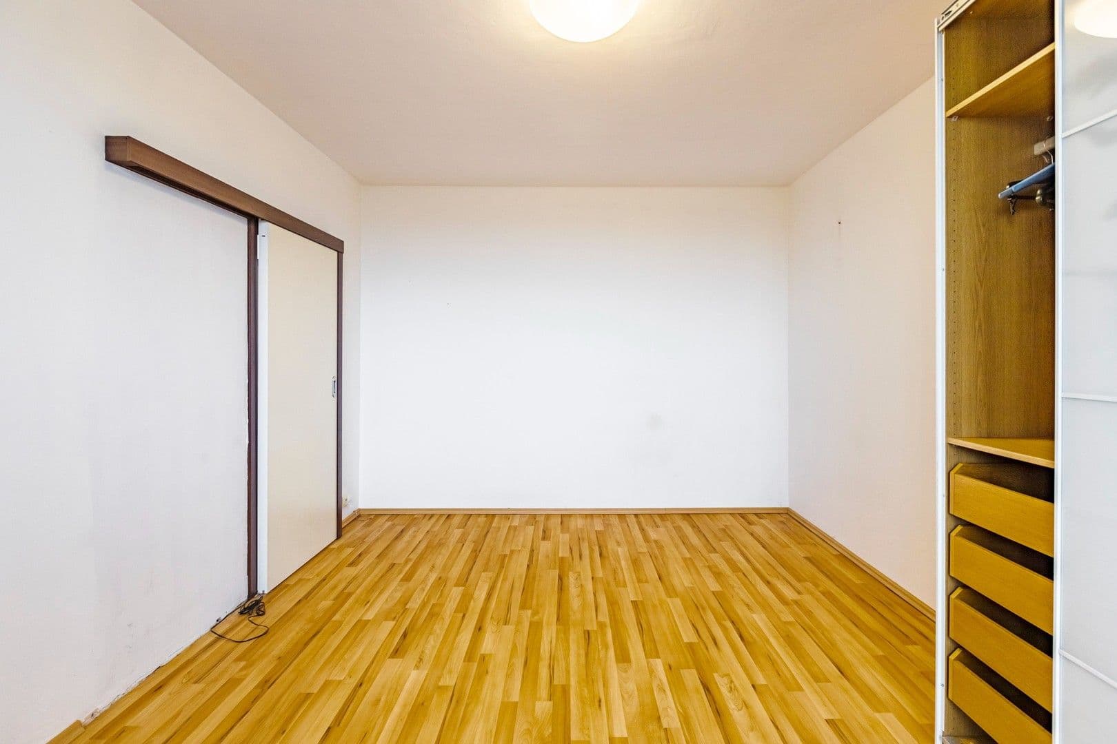 Prenájom bytu 1-izbový 35 m², Dobratická, Praha, Praha Prenájom bytu 1-izbový 35 m², Dobratická, Praha, Praha