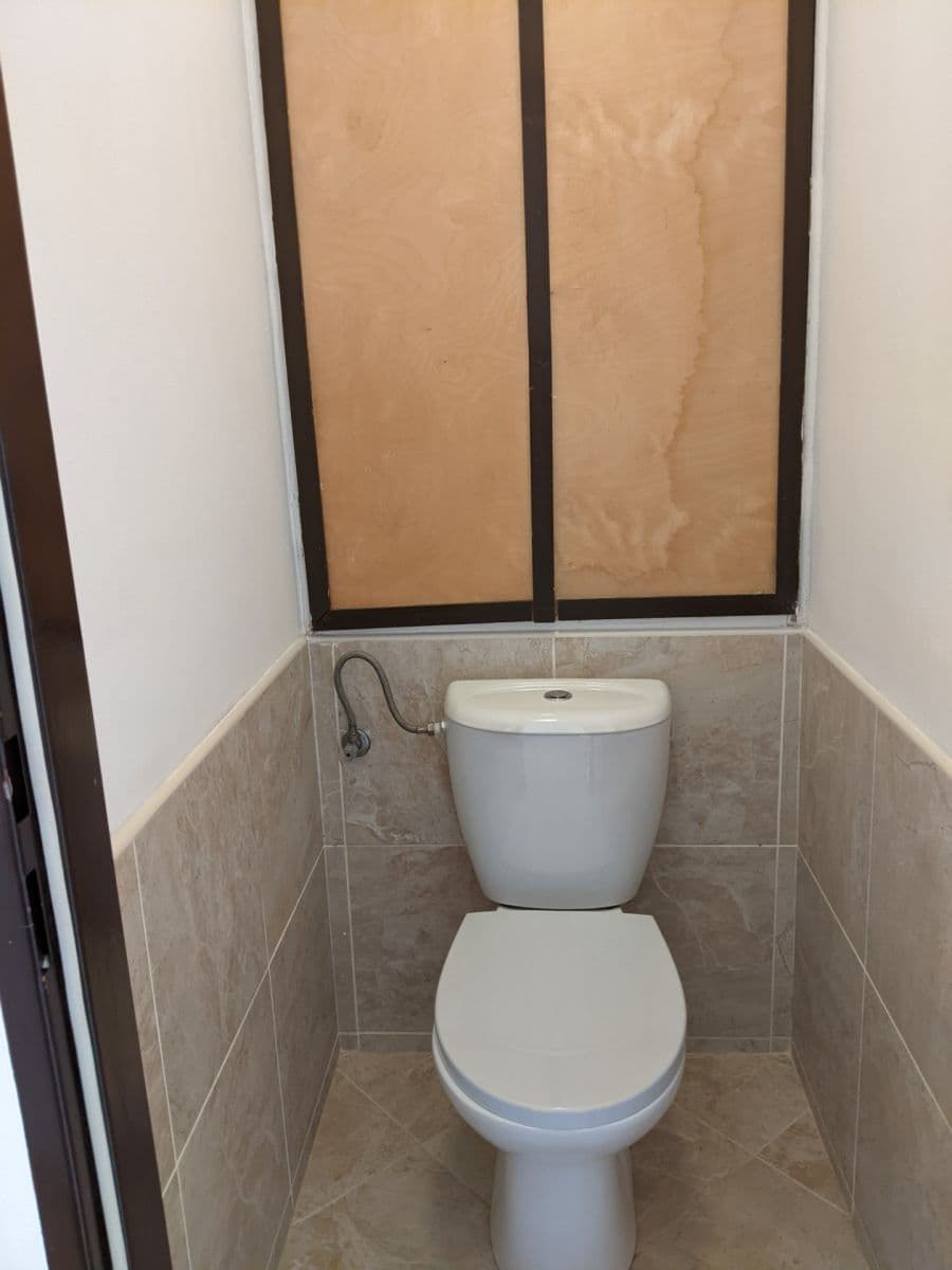 Prenájom bytu 3-izbový 75 m², Petýrkova, Praha, Praha Prenájom bytu 3-izbový 75 m², Petýrkova, Praha, Praha