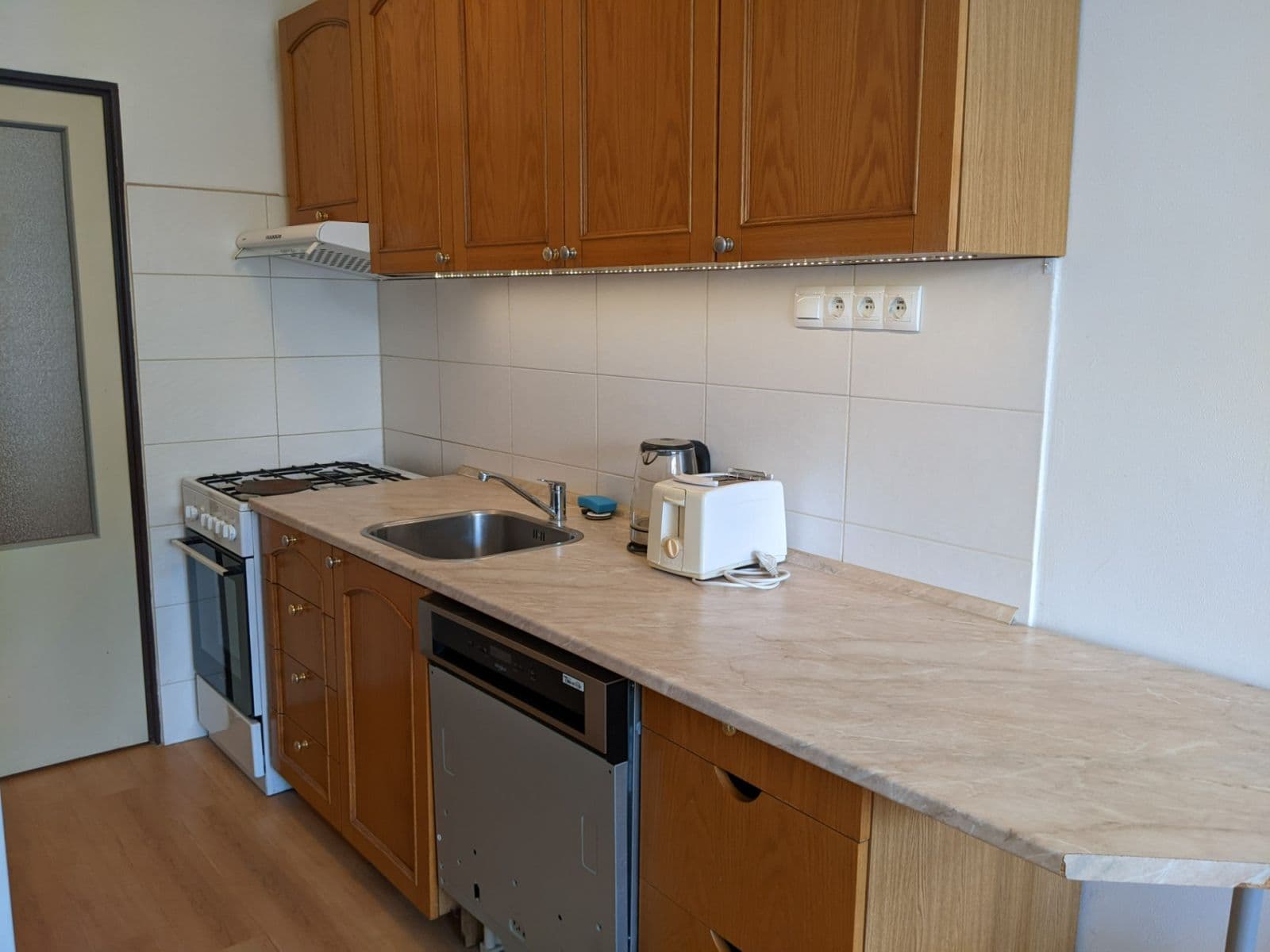 Prenájom bytu 3-izbový 75 m², Petýrkova, Praha, Praha Prenájom bytu 3-izbový 75 m², Petýrkova, Praha, Praha
