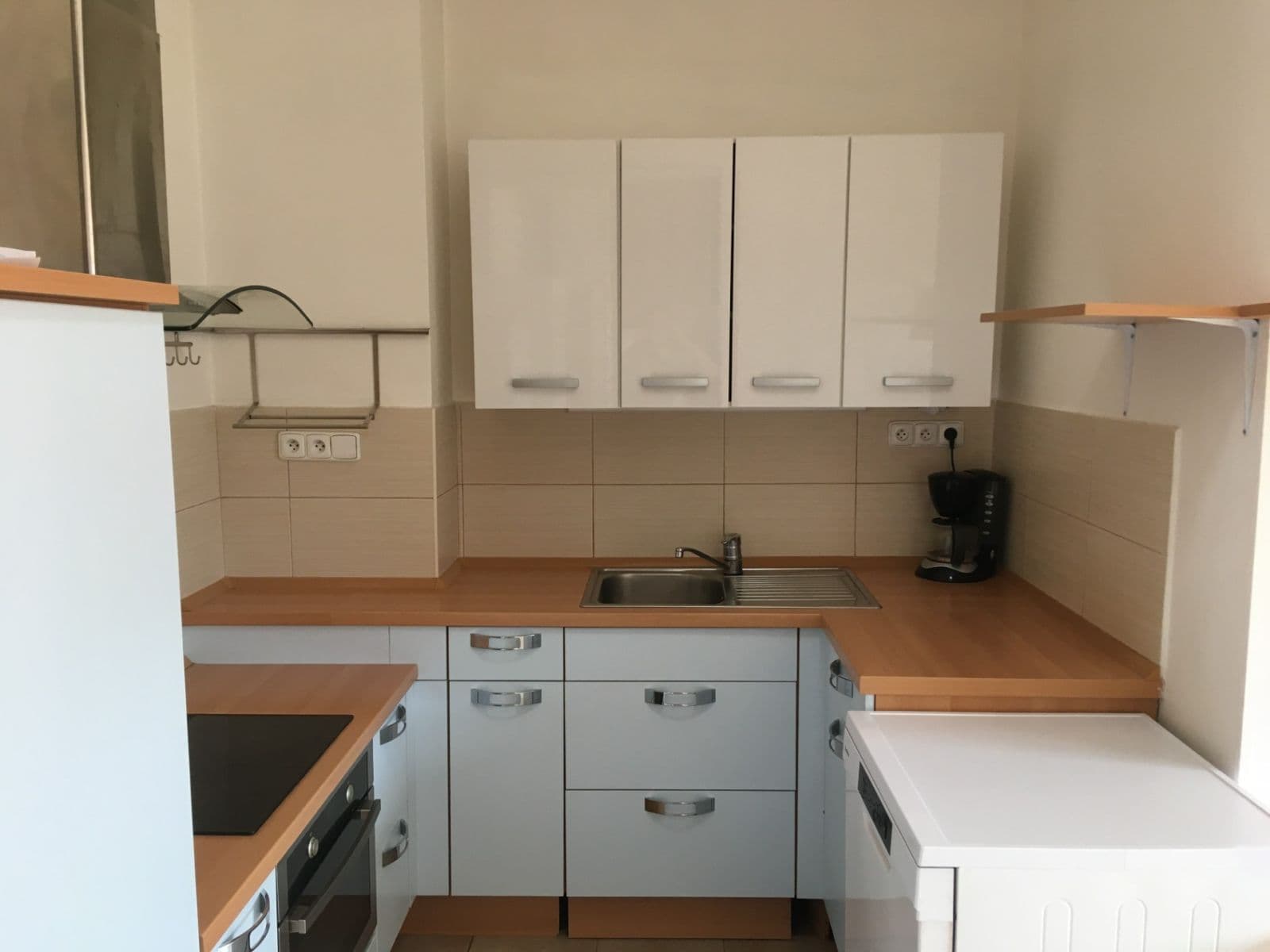 Prenájom bytu 2-izbový 54 m², Lužická, Praha, Praha Prenájom bytu 2-izbový 54 m², Lužická, Praha, Praha
