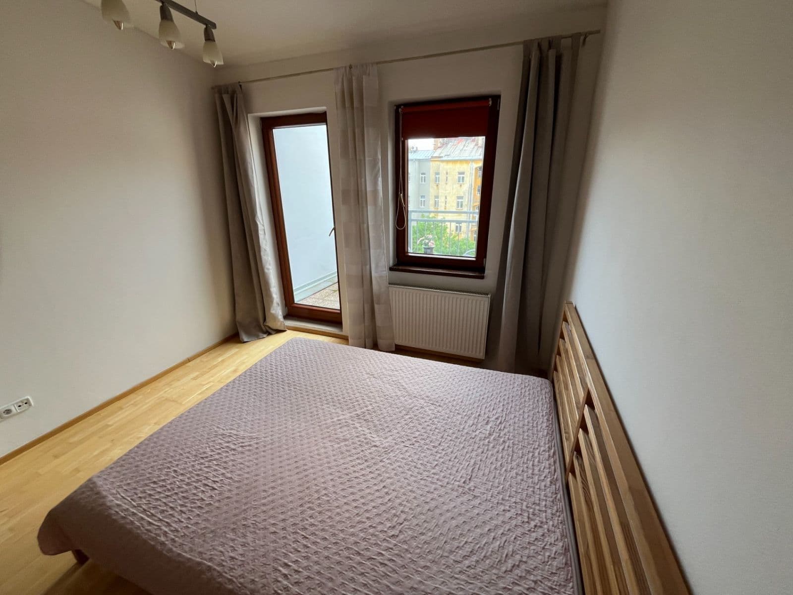 Prenájom bytu 2-izbový 54 m², Lužická, Praha, Praha Prenájom bytu 2-izbový 54 m², Lužická, Praha, Praha