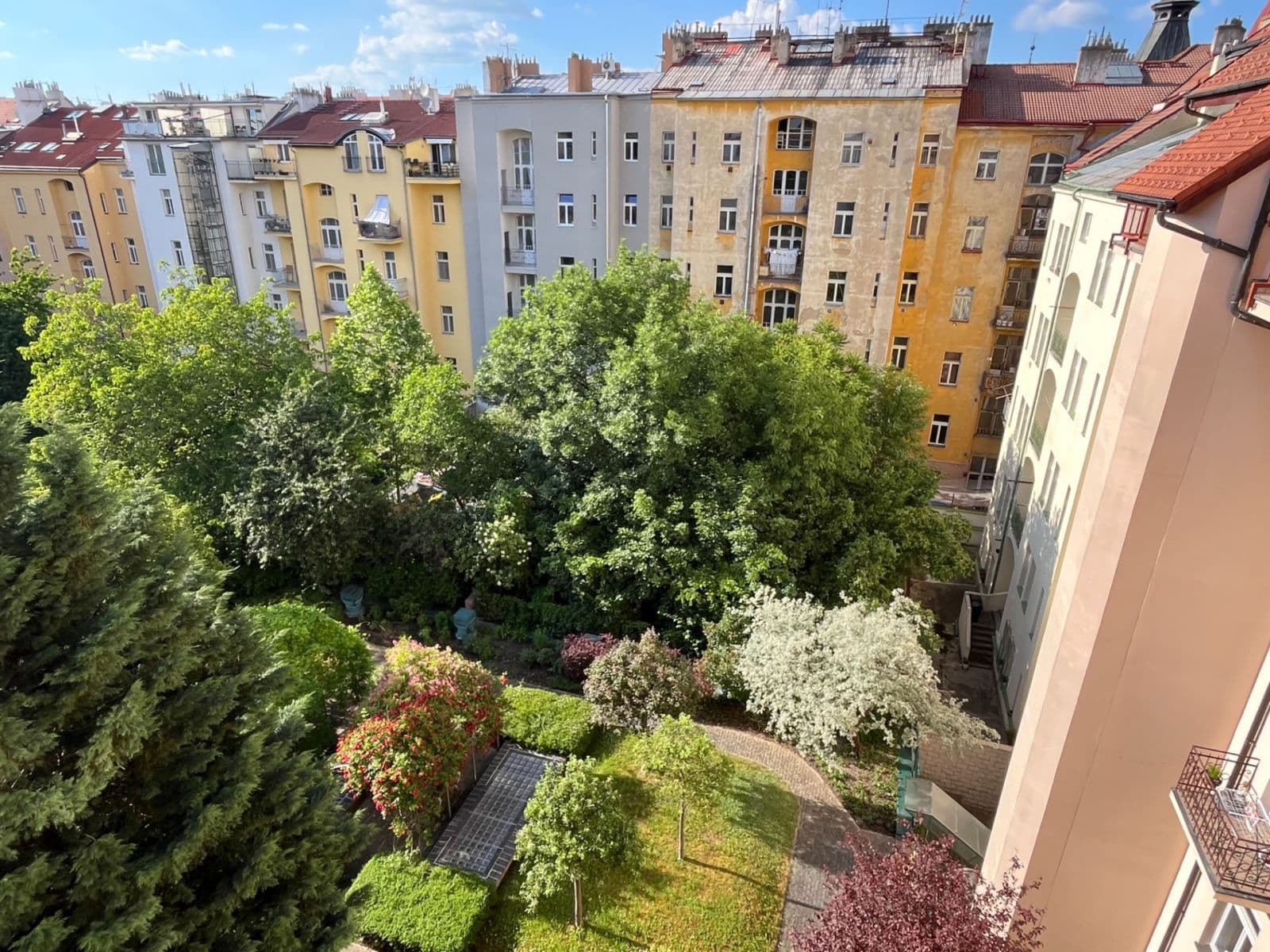Prenájom bytu 2-izbový 54 m², Lužická, Praha, Praha Prenájom bytu 2-izbový 54 m², Lužická, Praha, Praha