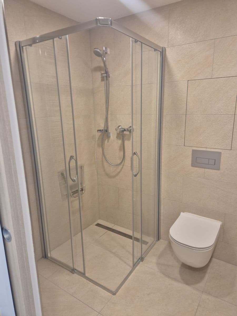 Prenájom bytu 1-izbový 32 m², Kurta Konráda, Praha, Praha Prenájom bytu 1-izbový 32 m², Kurta Konráda, Praha, Praha