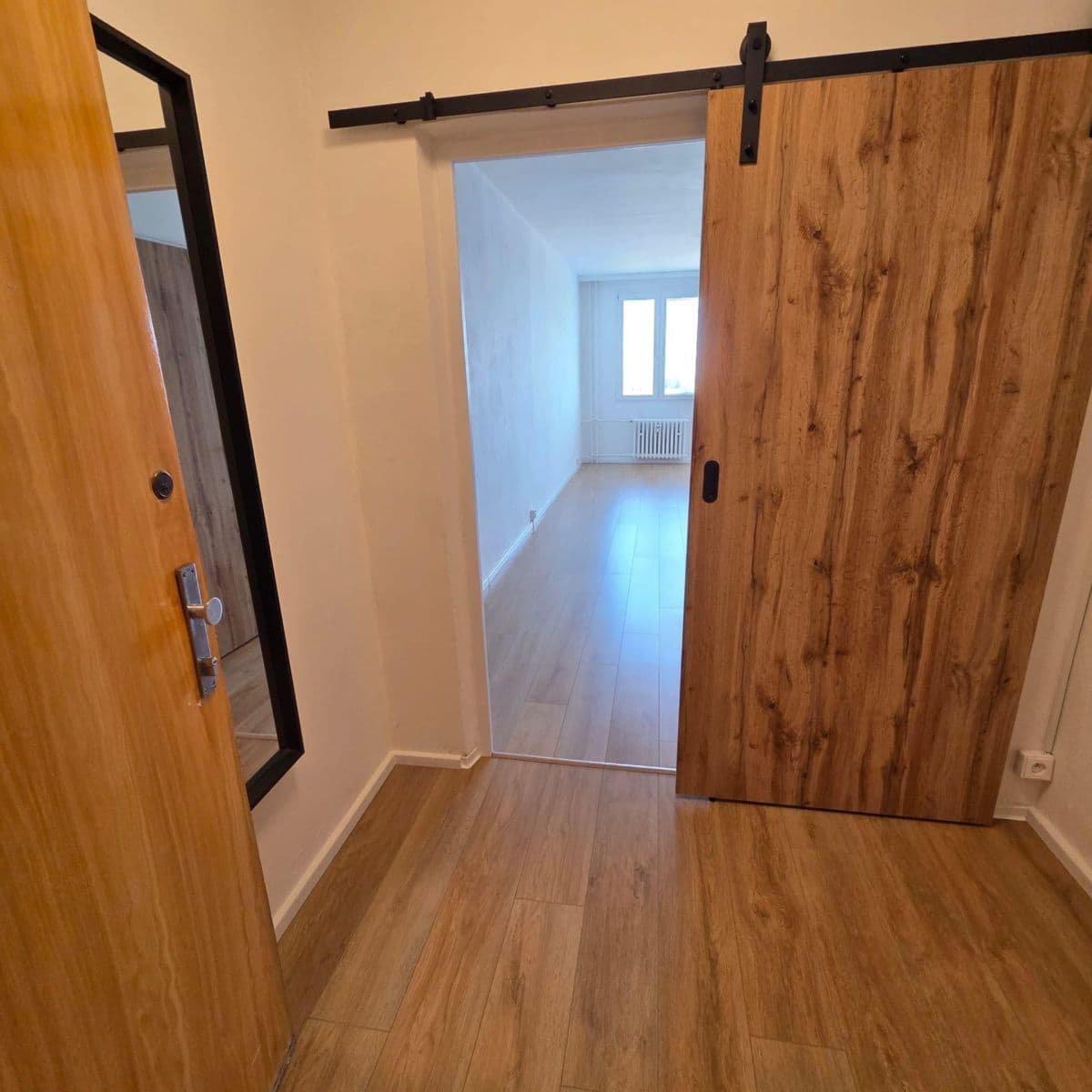 Prenájom bytu 1-izbový 28 m², Jabloňová, Praha, Praha Prenájom bytu 1-izbový 28 m², Jabloňová, Praha, Praha