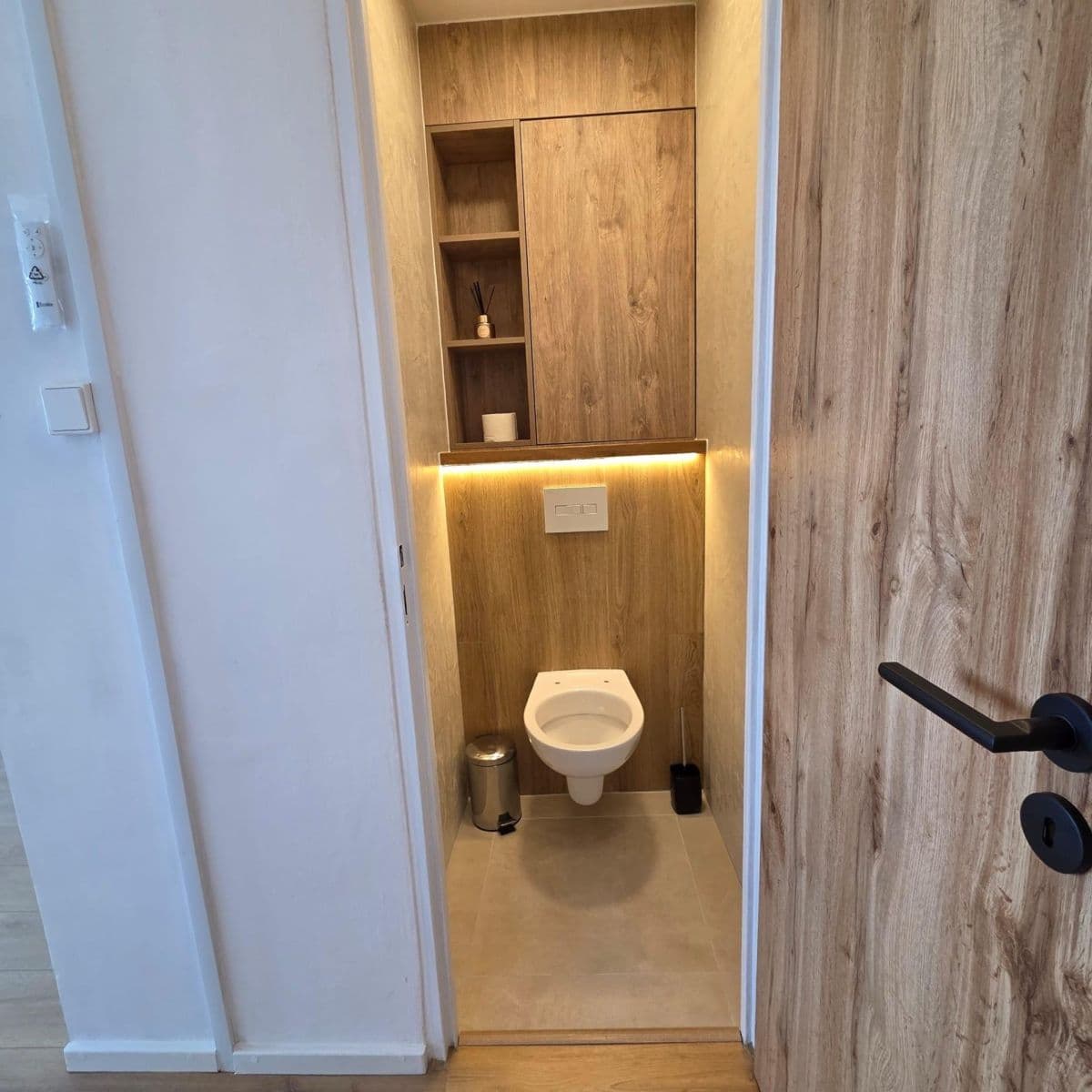 Prenájom bytu 1-izbový 28 m², Jabloňová, Praha, Praha Prenájom bytu 1-izbový 28 m², Jabloňová, Praha, Praha