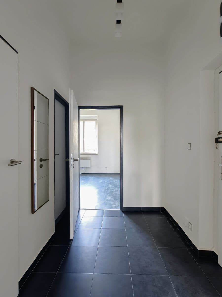 Prenájom bytu 2-izbový 57 m², U První baterie, Praha, Praha Prenájom bytu 2-izbový 57 m², U První baterie, Praha, Praha