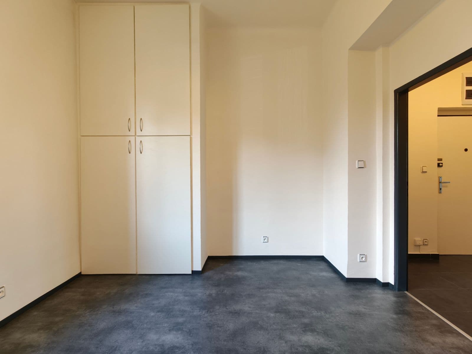 Prenájom bytu 2-izbový 57 m², U První baterie, Praha, Praha Prenájom bytu 2-izbový 57 m², U První baterie, Praha, Praha
