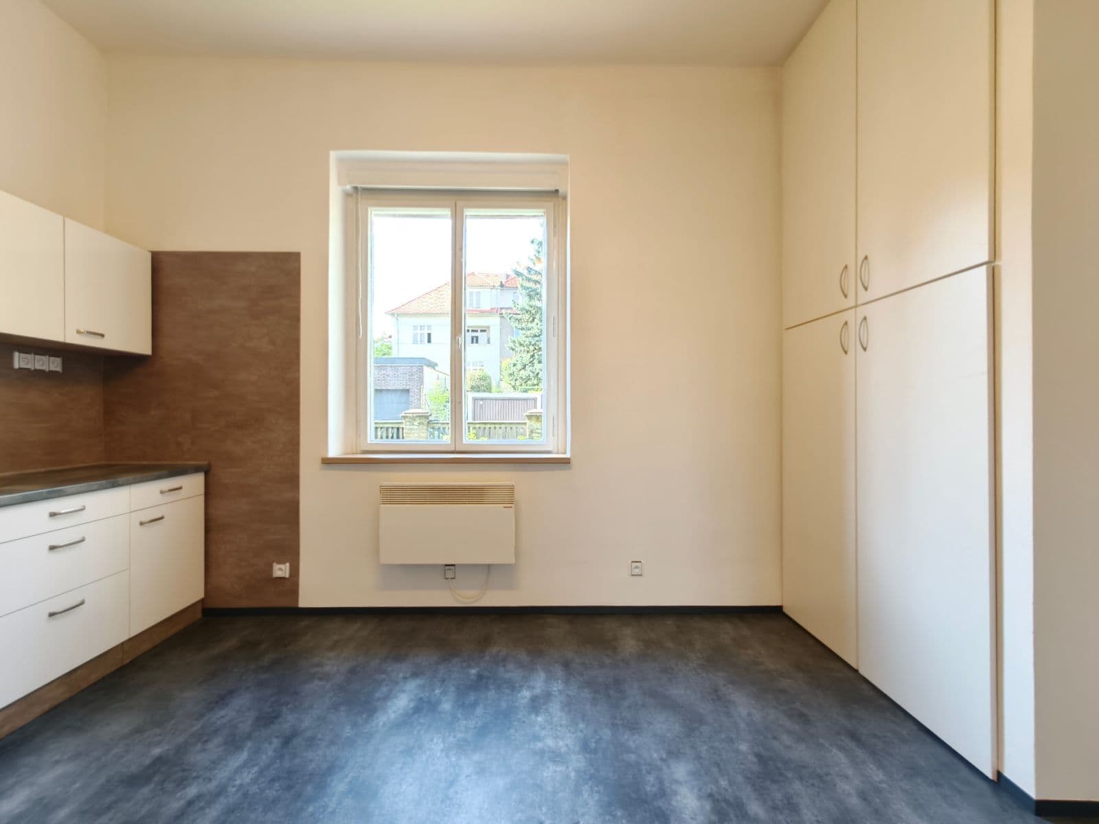 Prenájom bytu 2-izbový 57 m², U První baterie, Praha, Praha Prenájom bytu 2-izbový 57 m², U První baterie, Praha, Praha
