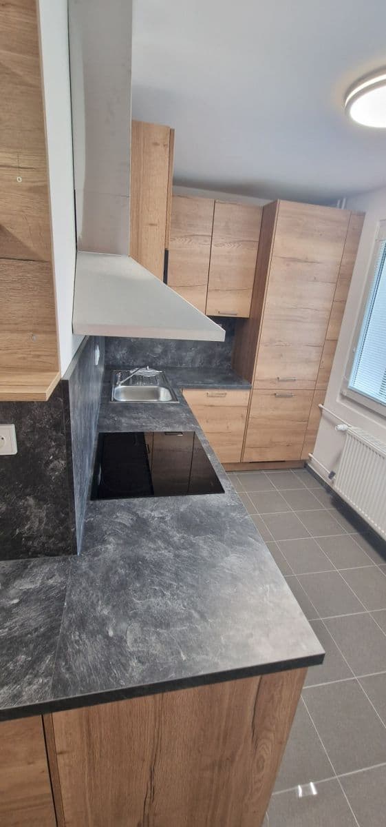 Prenájom bytu 3-izbový 71 m², Smrková, Plzeň, Plzeňský kraj Prenájom bytu 3-izbový 71 m², Smrková, Plzeň, Plzeňský kraj
