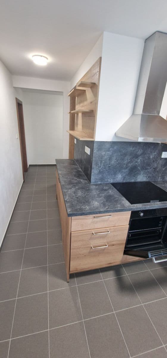 Prenájom bytu 3-izbový 71 m², Smrková, Plzeň, Plzeňský kraj Prenájom bytu 3-izbový 71 m², Smrková, Plzeň, Plzeňský kraj