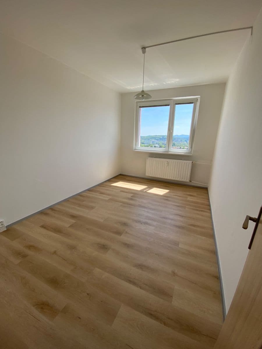 Prenájom bytu 2-izbový 56 m², Sluneční, Česká Lípa, Liberecký kraj Prenájom bytu 2-izbový 56 m², Sluneční, Česká Lípa, Liberecký kraj