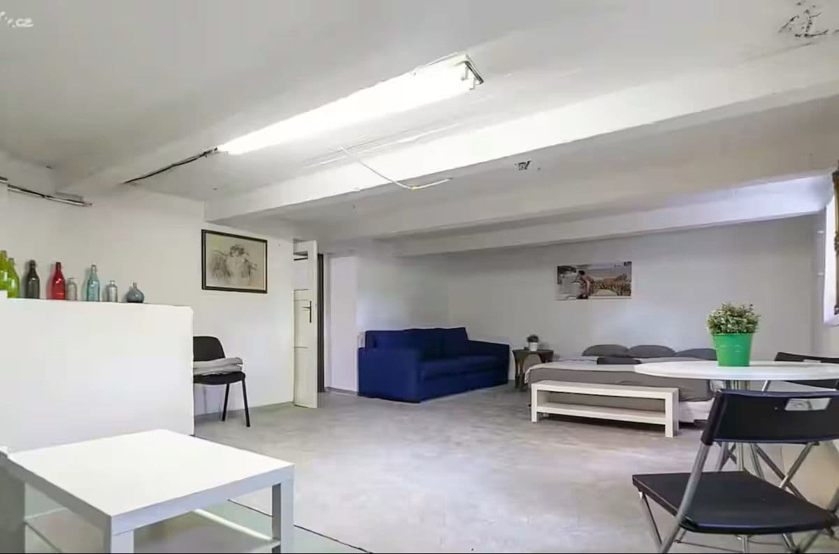 Predaj domu 1.500 m², pozemek 14.600 m², Velvary, Středočeský kraj Predaj domu 1.500 m², pozemek 14.600 m², Velvary, Středočeský kraj