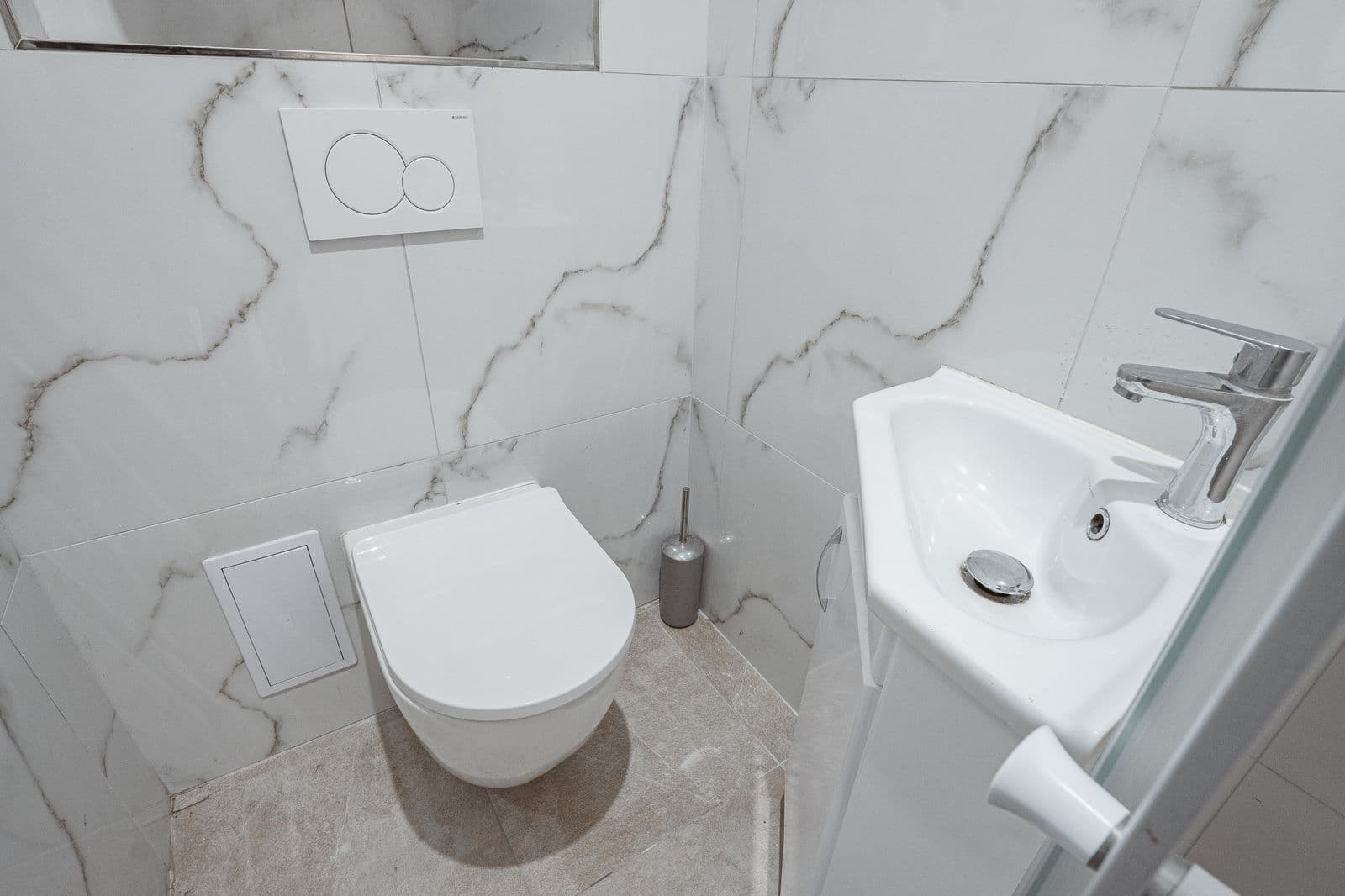 Prenájom bytu 1-izbový 16 m², Zbuzanská, Praha, Praha Prenájom bytu 1-izbový 16 m², Zbuzanská, Praha, Praha
