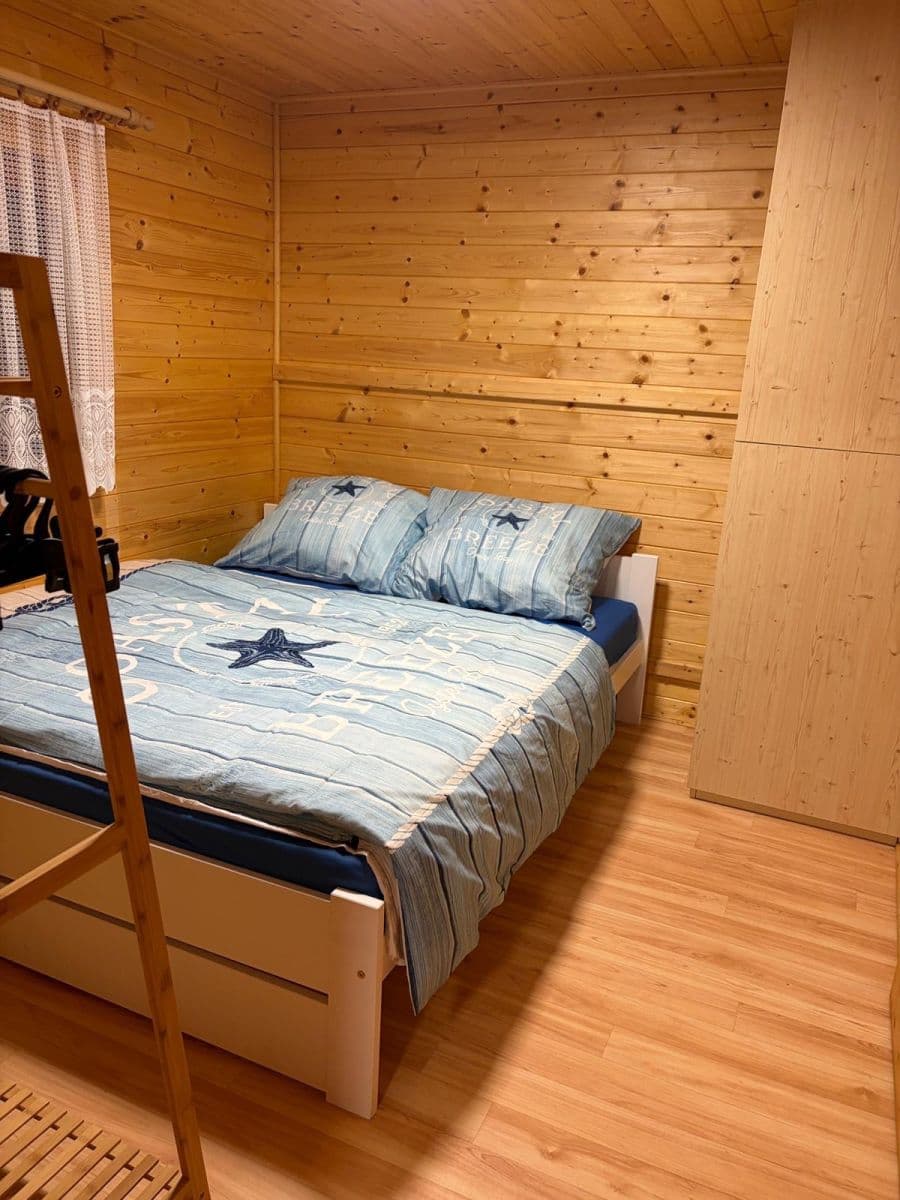 Prenájom rekreačného objektu 65 m², pozemek 300 m², Milešov, Středočeský kraj Prenájom rekreačného objektu 65 m², pozemek 300 m², Milešov, Středočeský kraj