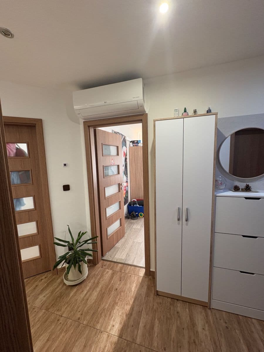Prenájom bytu 3-izbový 67 m², Studentů, Kutná Hora, Středočeský kraj Prenájom bytu 3-izbový 67 m², Studentů, Kutná Hora, Středočeský kraj
