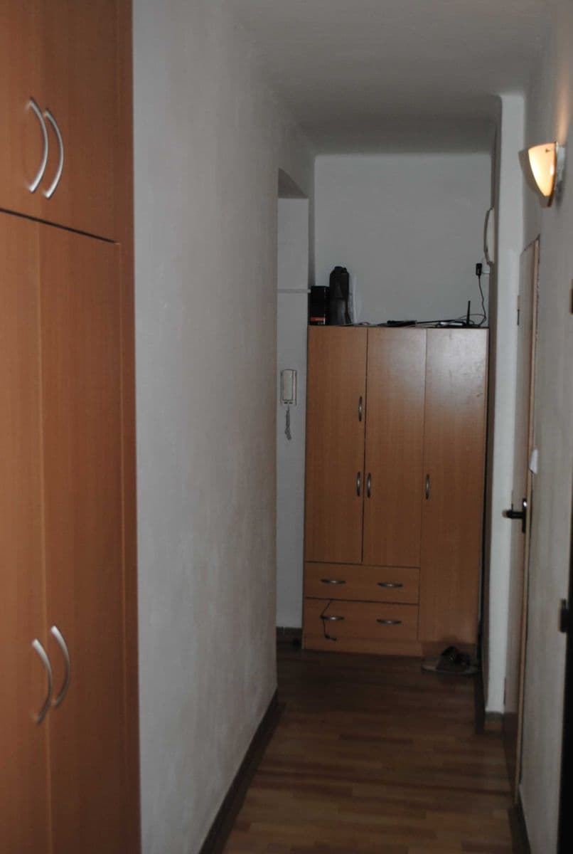 Prenájom bytu 1-izbový 35 m², Pekařská, Opava, Moravskoslezský kraj Prenájom bytu 1-izbový 35 m², Pekařská, Opava, Moravskoslezský kraj