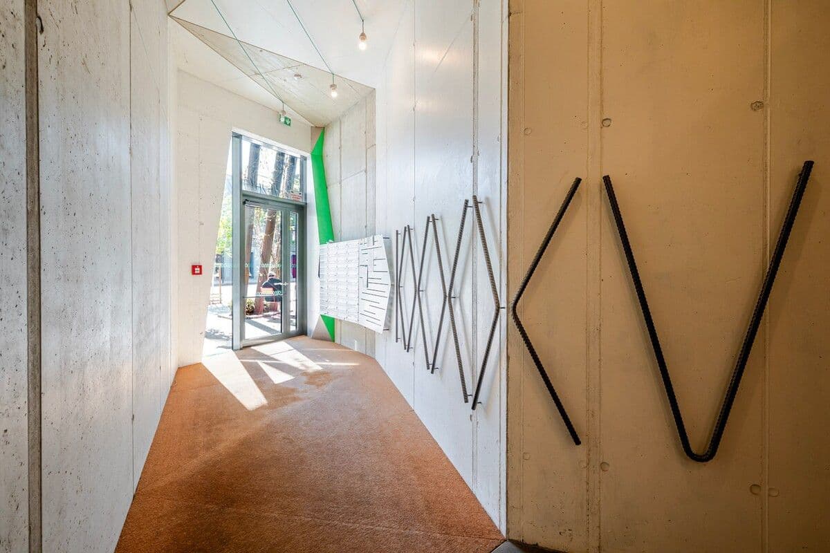 Prenájom bytu 56 m², Komunardů, Praha, Praha Prenájom bytu 56 m², Komunardů, Praha, Praha