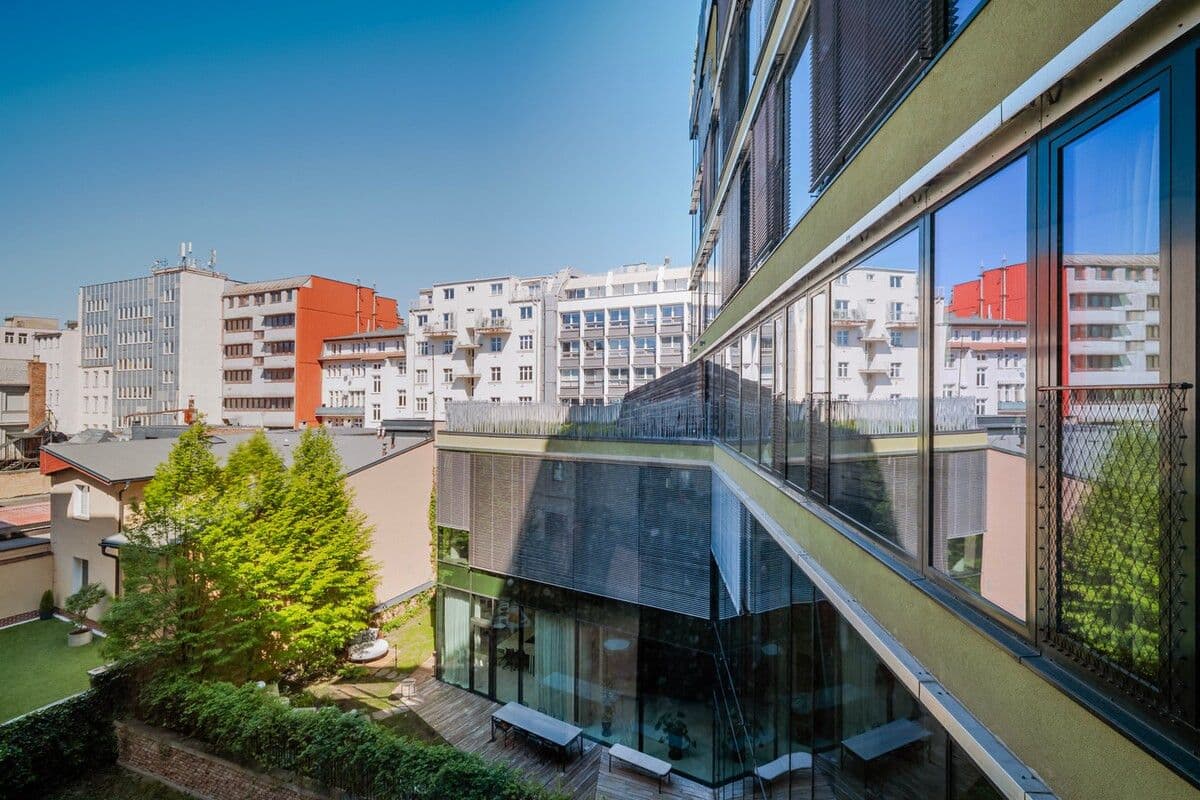 Prenájom bytu 56 m², Komunardů, Praha, Praha Prenájom bytu 56 m², Komunardů, Praha, Praha