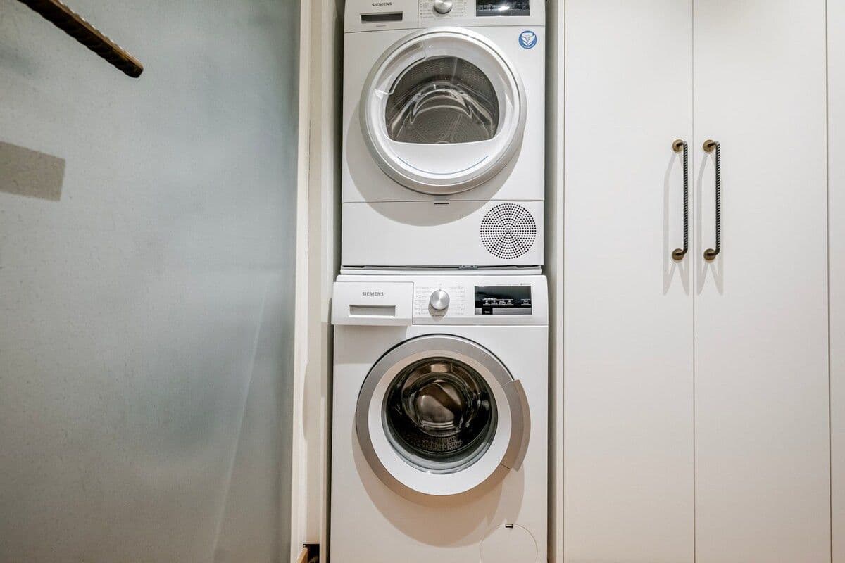 Prenájom bytu 56 m², Komunardů, Praha, Praha Prenájom bytu 56 m², Komunardů, Praha, Praha