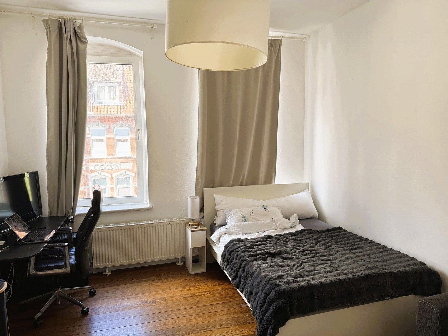 Prenájom bytu 3-izbový 88 m², Dammstr. 9, Lüneburg, Dolné Sasko Prenájom bytu 3-izbový 88 m², Dammstr. 9, Lüneburg, Dolné Sasko