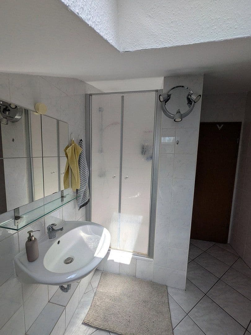 Prenájom bytu 1-izbový 45 m², Friedberger Landstraße 85, Frankfurt am Main, Hesensko Prenájom bytu 1-izbový 45 m², Friedberger Landstraße 85, Frankfurt am Main, Hesensko