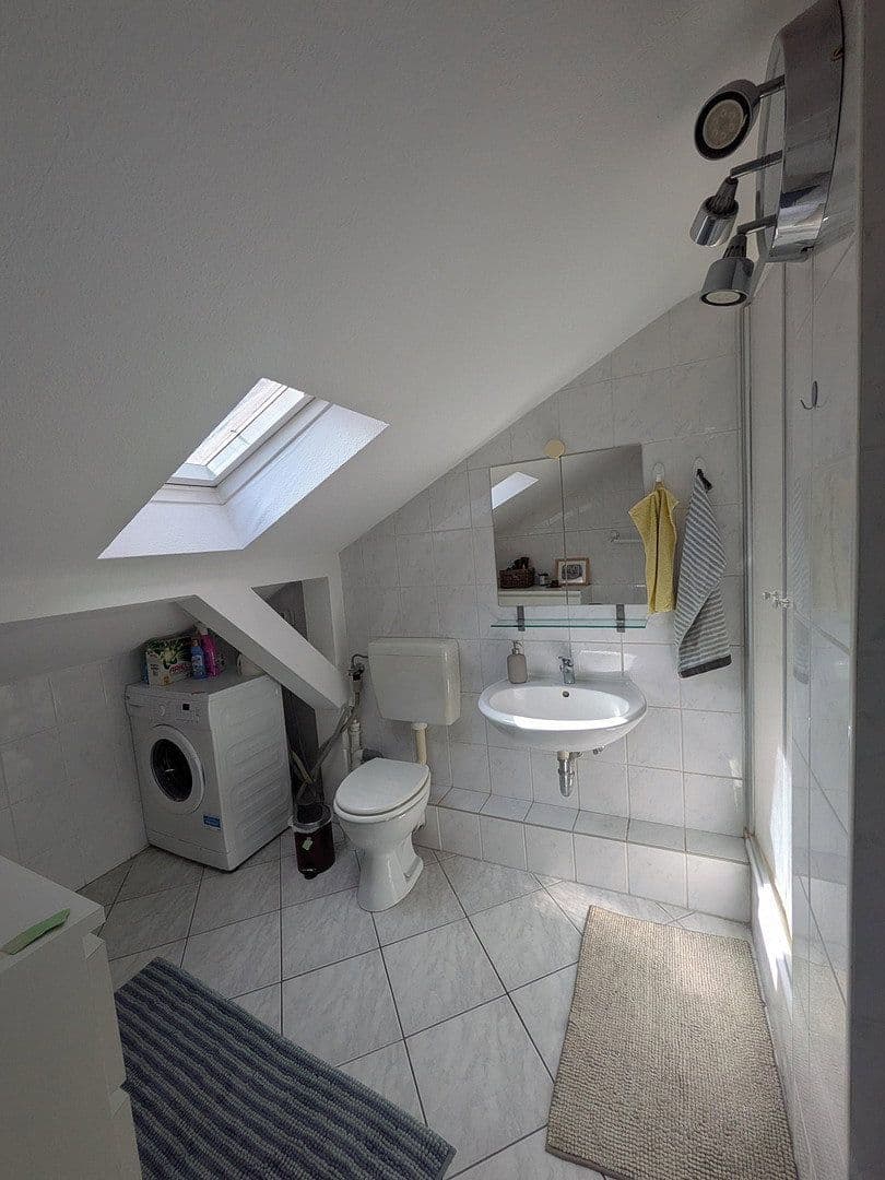 Prenájom bytu 1-izbový 45 m², Friedberger Landstraße 85, Frankfurt am Main, Hesensko Prenájom bytu 1-izbový 45 m², Friedberger Landstraße 85, Frankfurt am Main, Hesensko